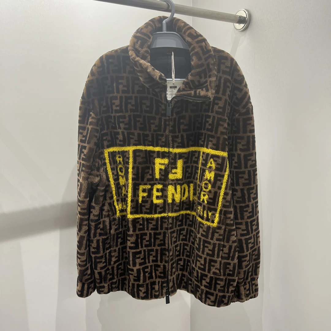 99新 FENDI/芬迪 2cc154/满印老花外套 毛 48码