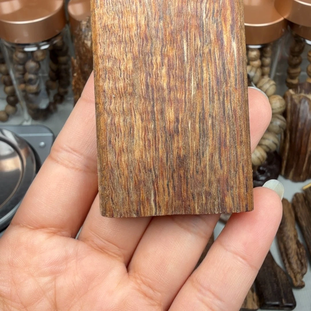 沉香碎屑沉香芽庄无事牌 12 克