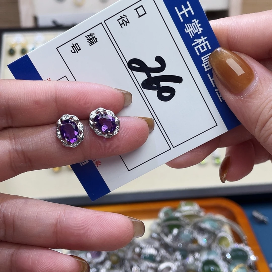 银S925镶嵌颈饰水晶