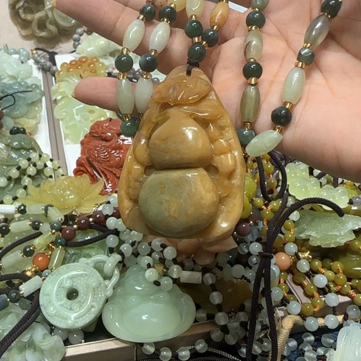 蛇纹石玉未镶嵌吊坠小****