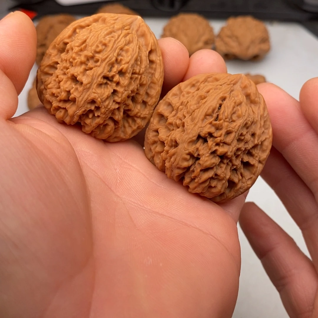 把件文玩核桃40.5炮弹三角疆