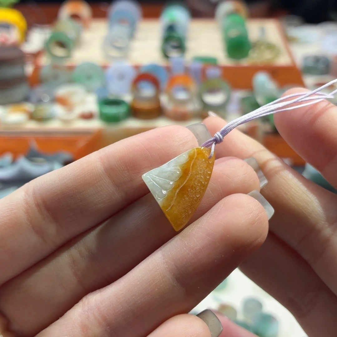 颈饰未镶嵌翡翠柠檬片