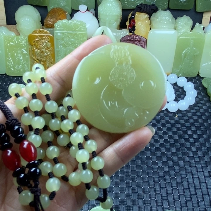 昆仑料圆牌坠一套