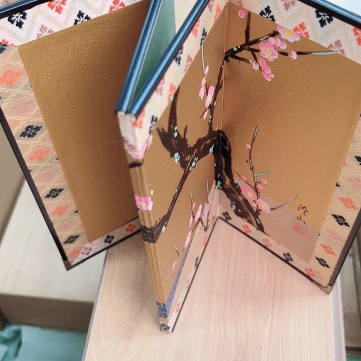 摆件椒****姐一个瓷器默认微瑕