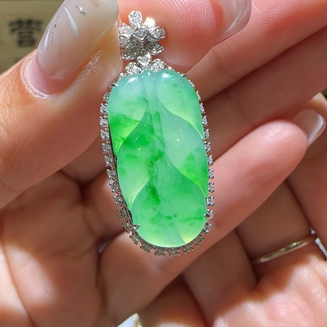 【闪购商品】翡翠颈饰18K金镶嵌缅甸