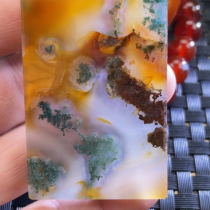 上***定玛瑙/玉髓颈饰未镶嵌