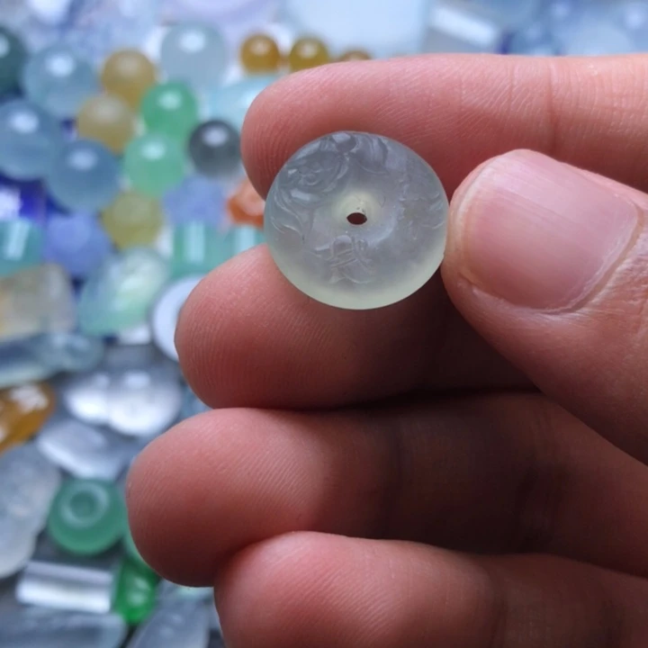 未镶嵌定制翡翠挂件