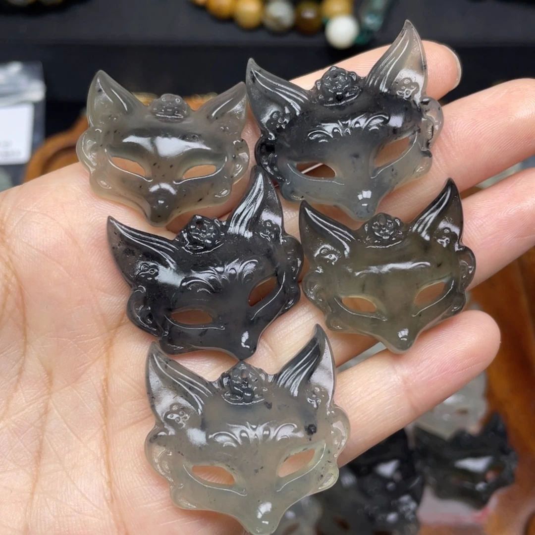 蛇纹石玉未镶嵌项链樱****）