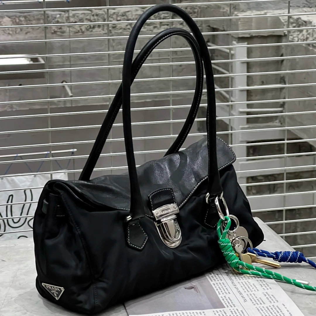 95新 Prada/普拉达 觅时/shoulder