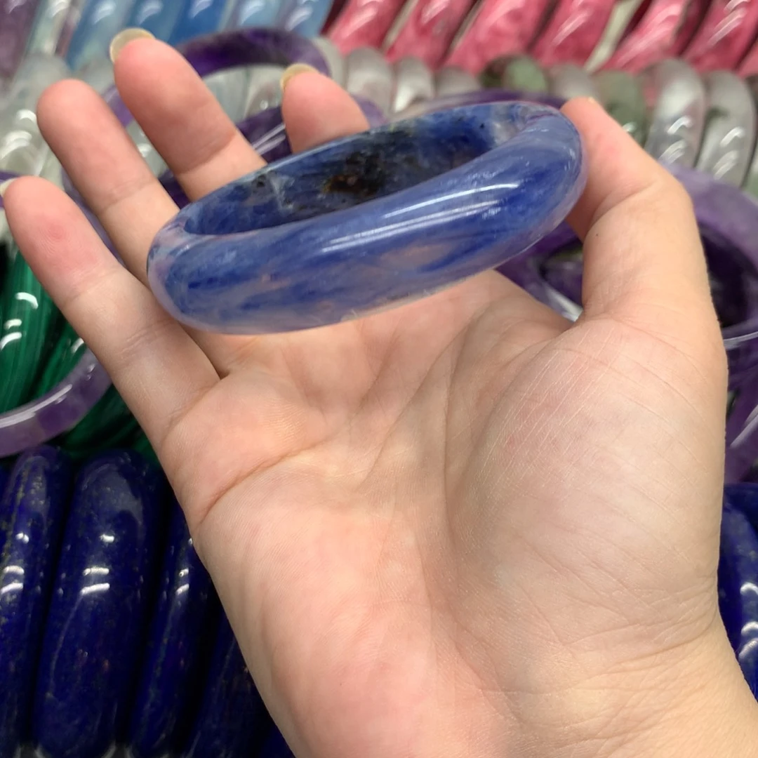 水晶手镯未镶嵌蓝晶石