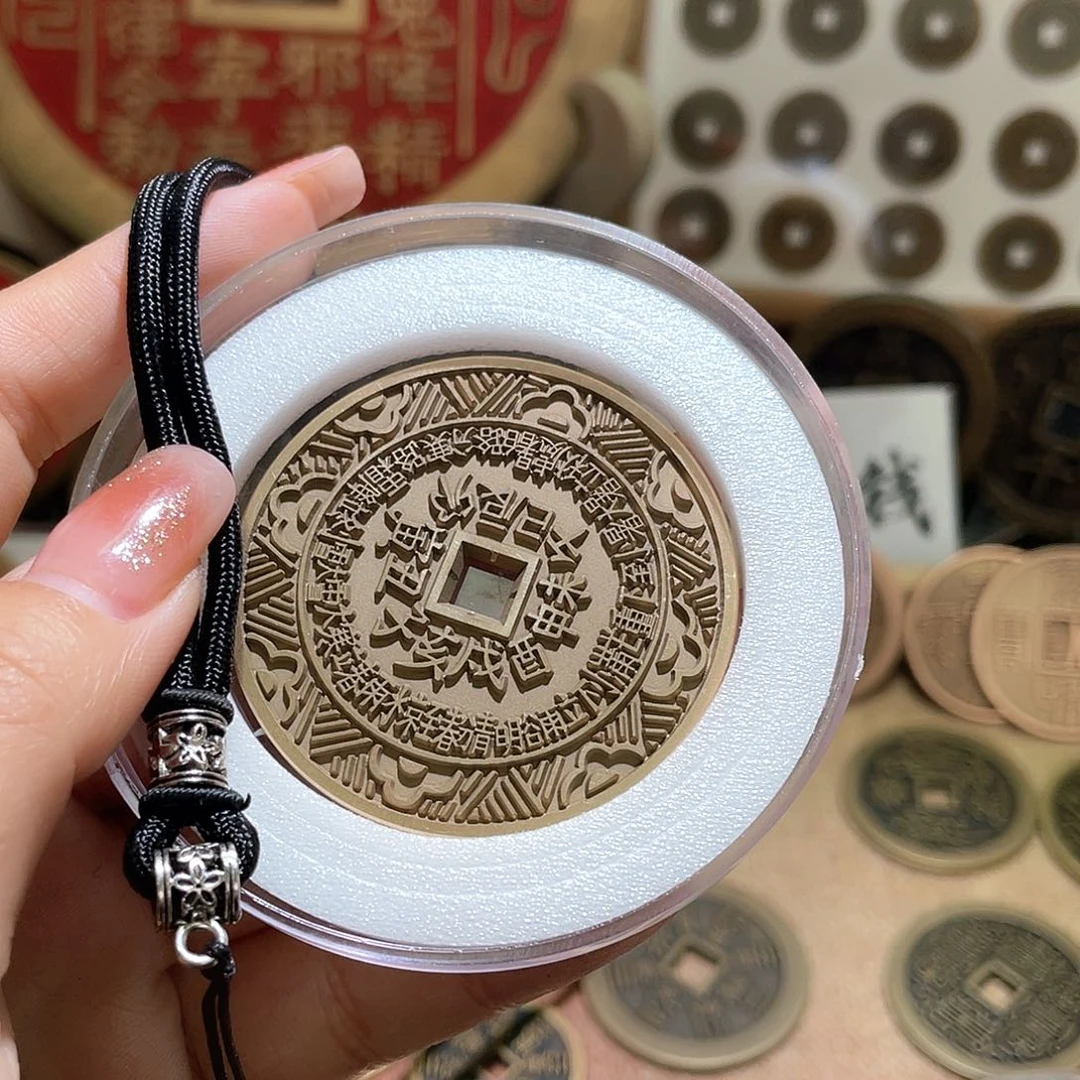 铜现代失腊工艺品