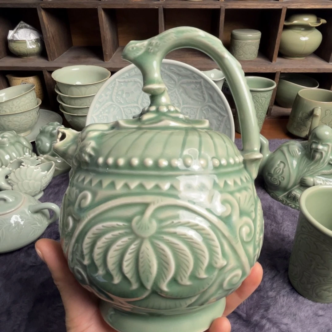 瓷中号倒流壶特价带礼盒