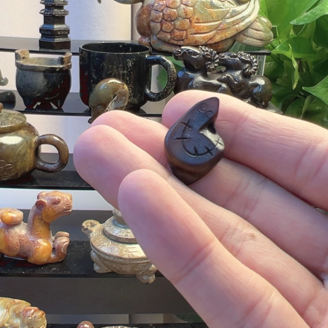 和田玉（糖玉）未镶嵌挂件