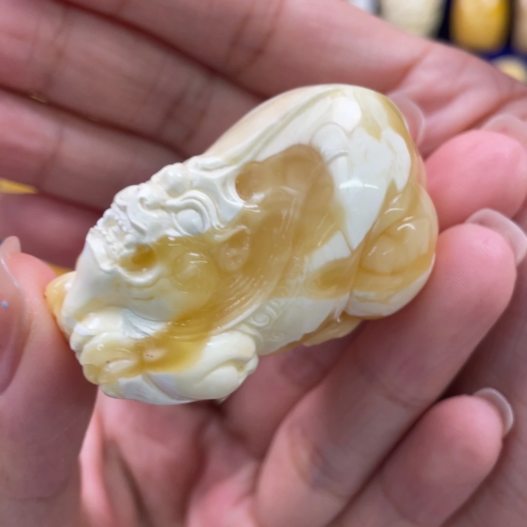 裸石蜜蜡未镶嵌琥珀蜜蜡貔貅吊坠
