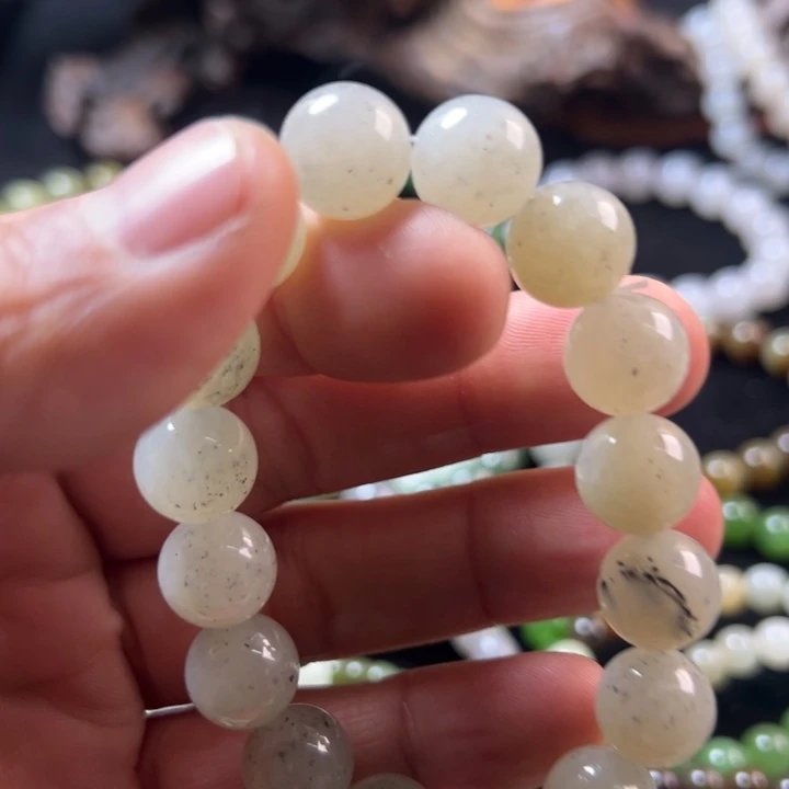 和田玉（糖玉）未镶嵌手链