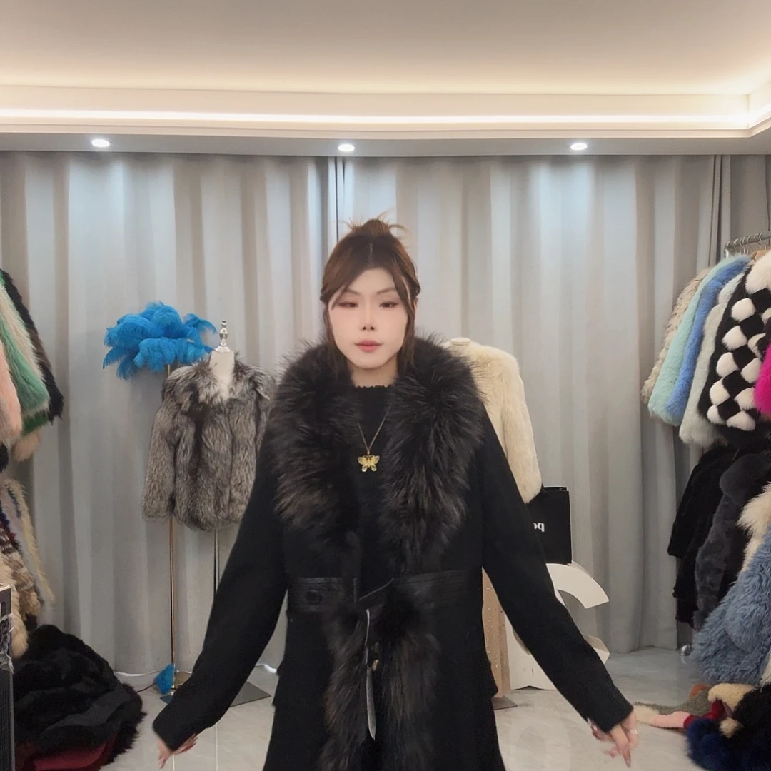 皮草外套不退不换