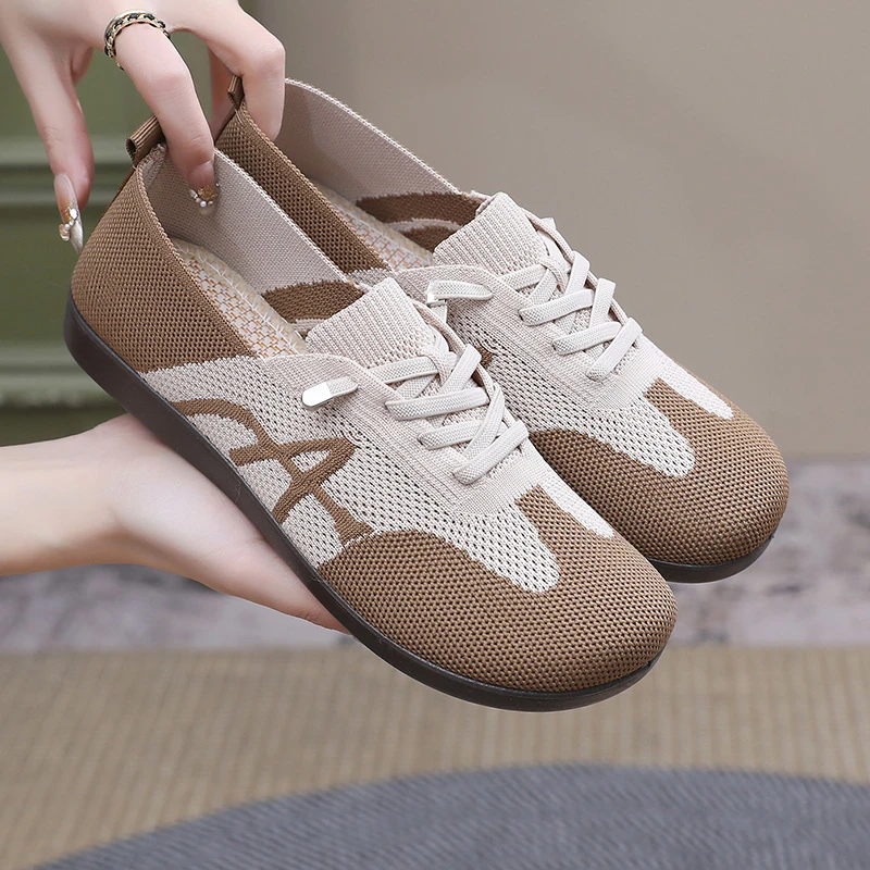 2025春夏新品复古德训妈妈鞋时尚软底轻便透气百搭老北京正宗布鞋