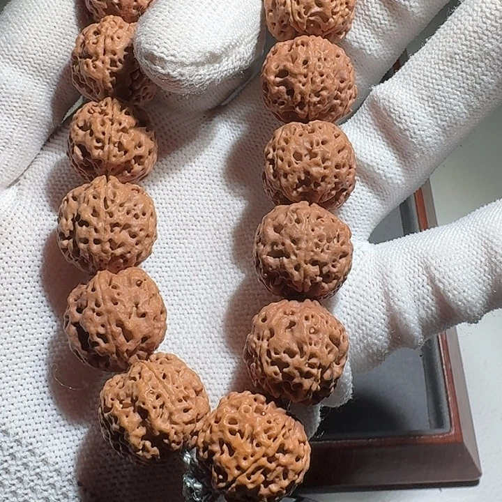 金刚菩提吊坠蜂王18