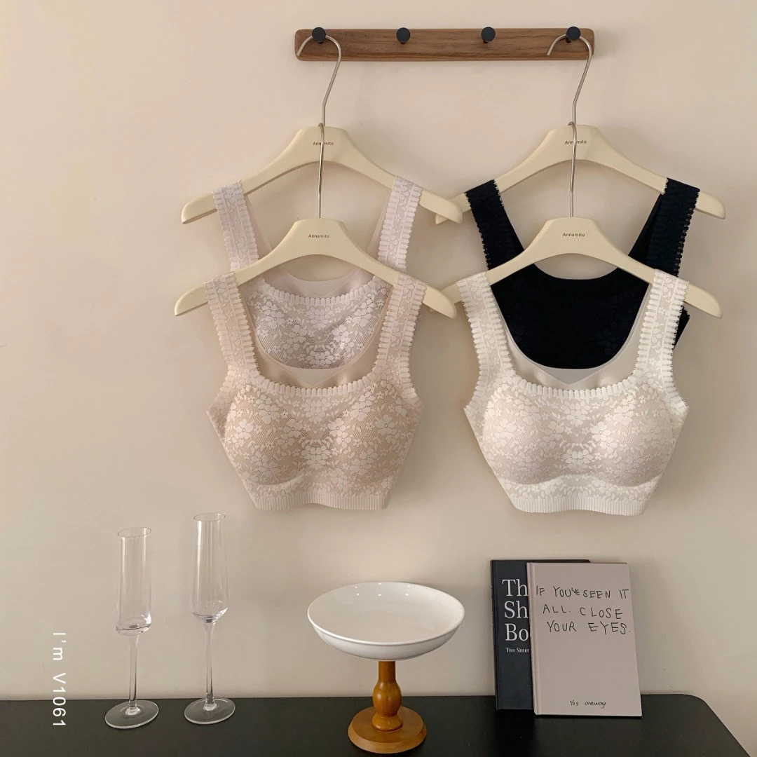 精美蕾丝云感洞洞杯宽肩带美背AN1061