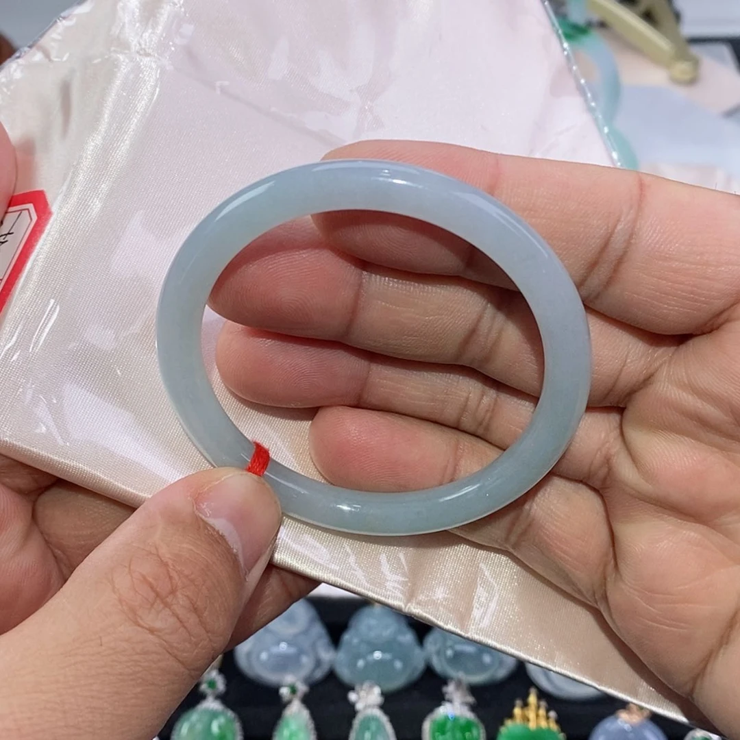 【闪购商品】未镶嵌手镯翡翠