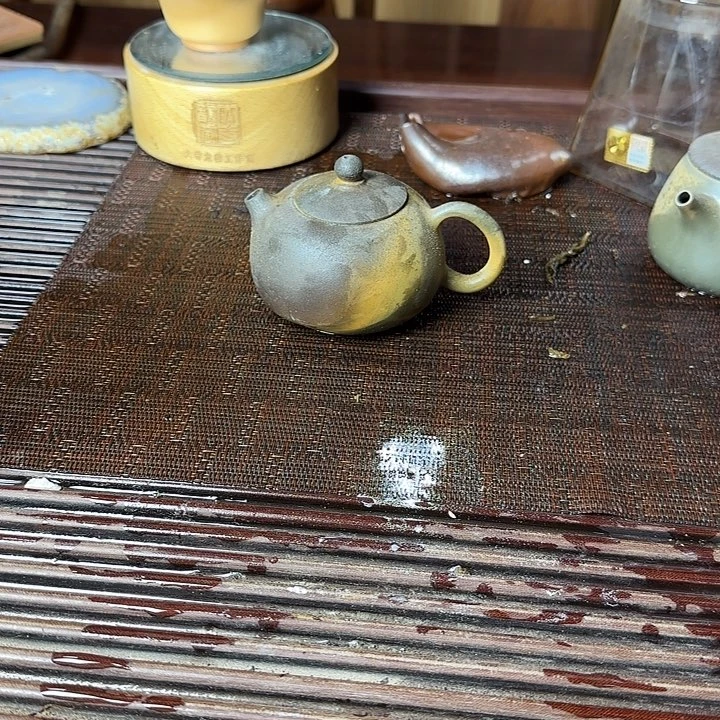 坭兴陶龙窑柴烧龙窑准备