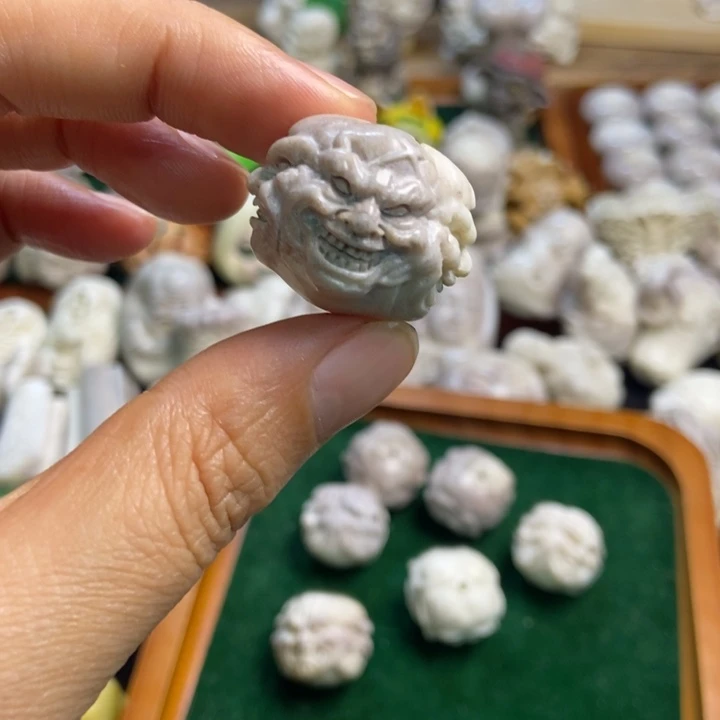 牪***人配饰鹿角雕刻一个出
