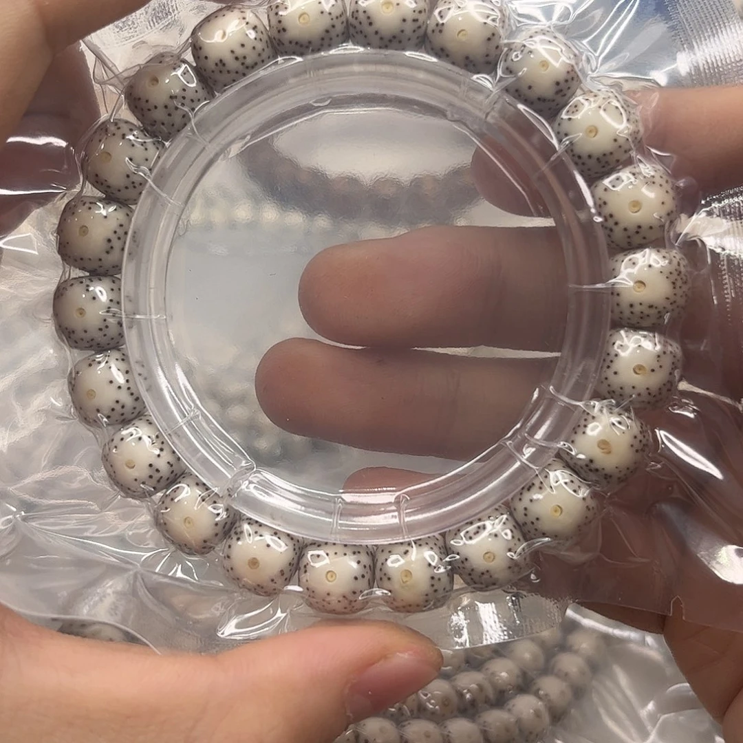 吊坠星月菩提399。