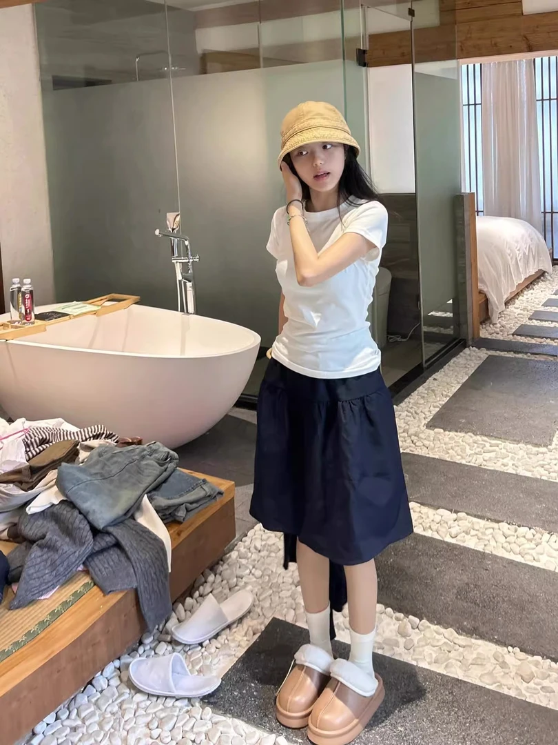 学院风百搭半身裙女春秋复古中长款高腰防走光a字伞裙藏蓝色裙子