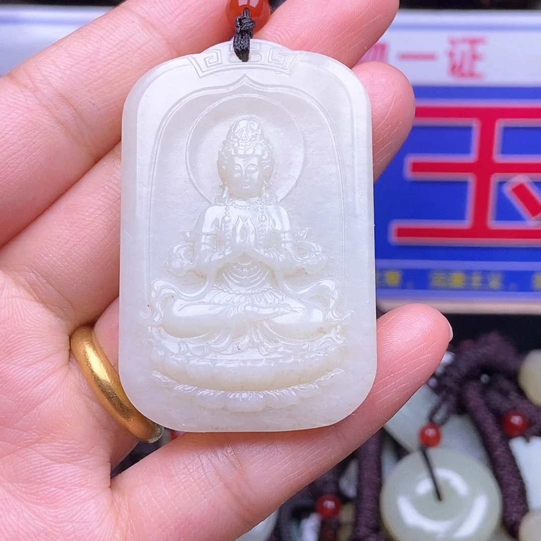 颈饰未镶嵌和田玉