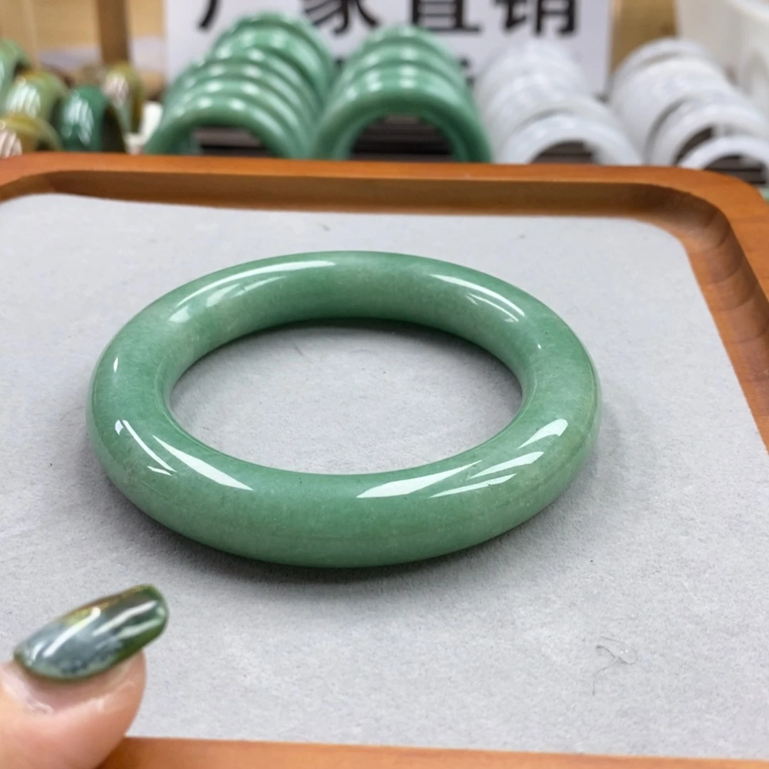 石英质玉手镯未镶嵌欧*卢