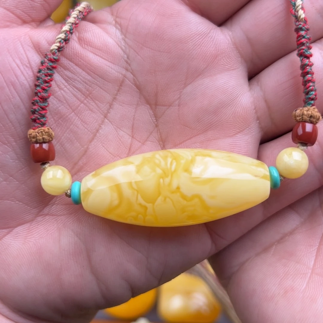 琥珀裸石未镶嵌勇***发纯天然蜜蜡