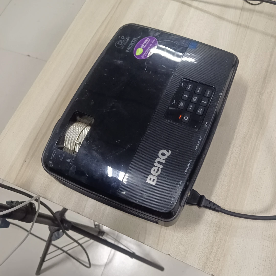 9新 Benq/明基 二手明基投影仪运费自理