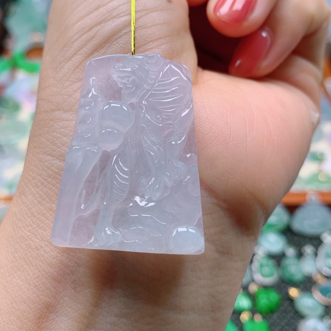 缅甸天然A货翡翠，冰润生肖虎 编号206/618尺寸38-27.3-5