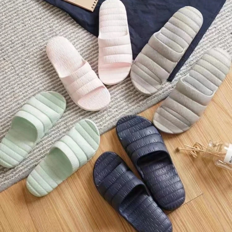 量化女款拖鞋一双