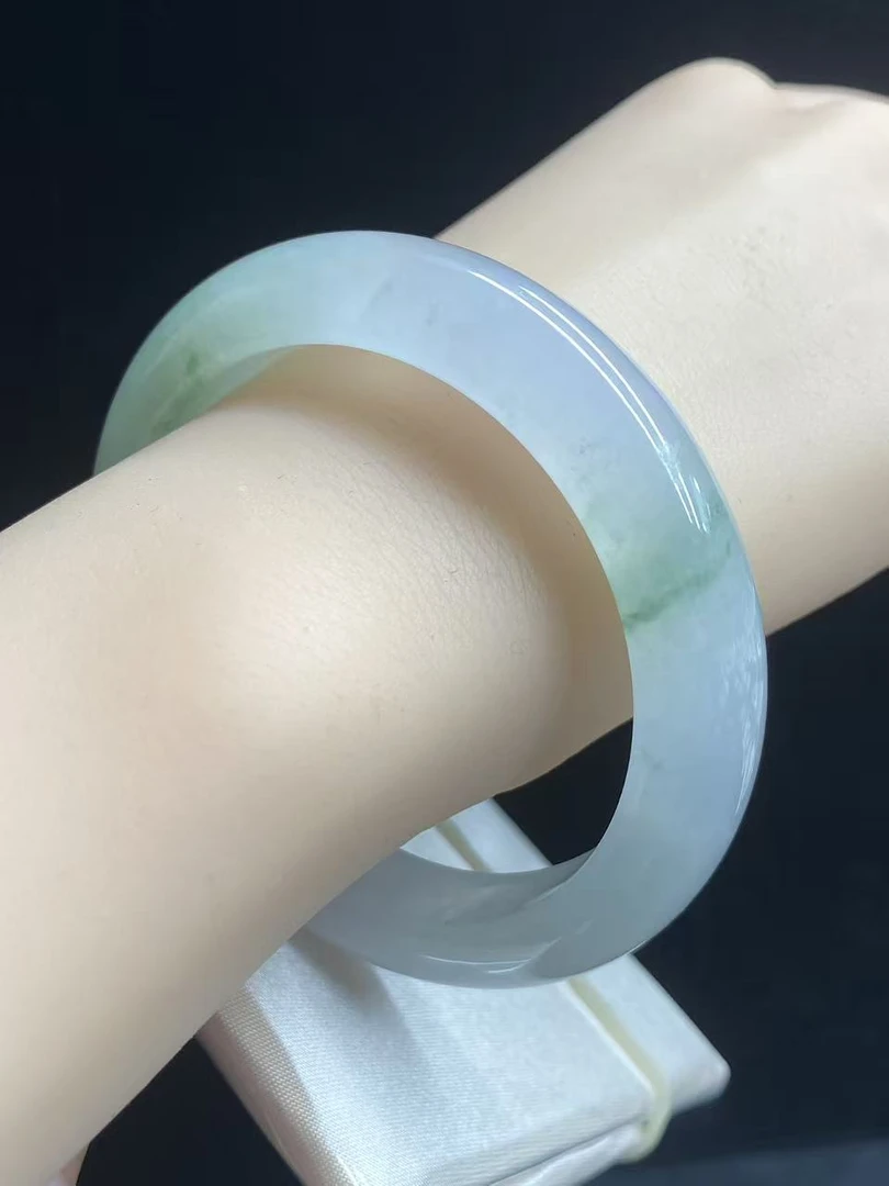 冰种起荧光58正圈飘绿完美珍藏级翡翠手镯57.9-12.9-9.1