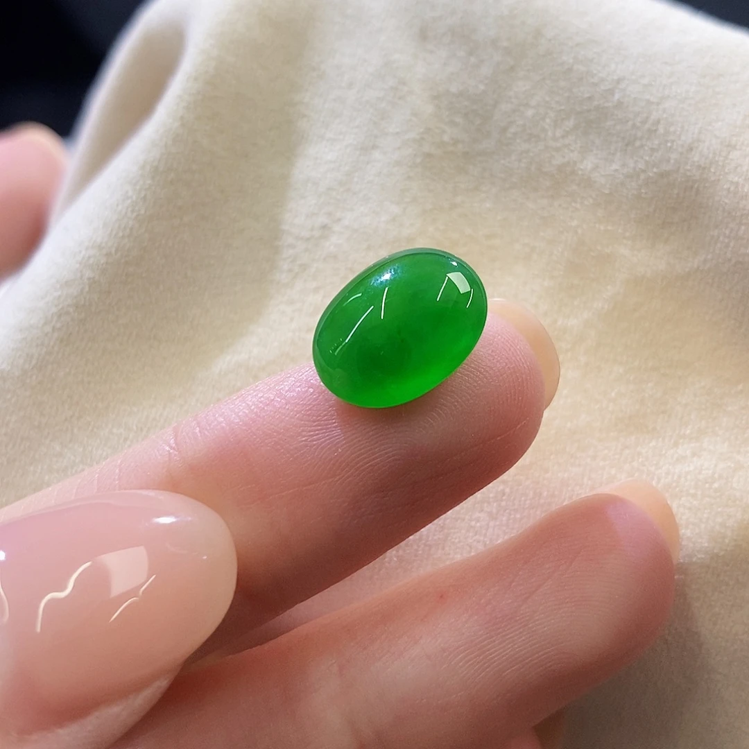 翡翠未镶嵌颈饰蛋面