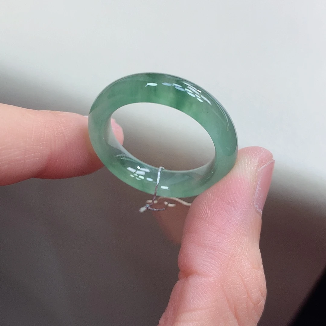 翡翠未镶嵌戒圈24号