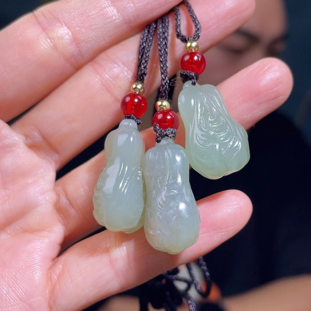 和田玉未镶嵌颈饰多样性发一件