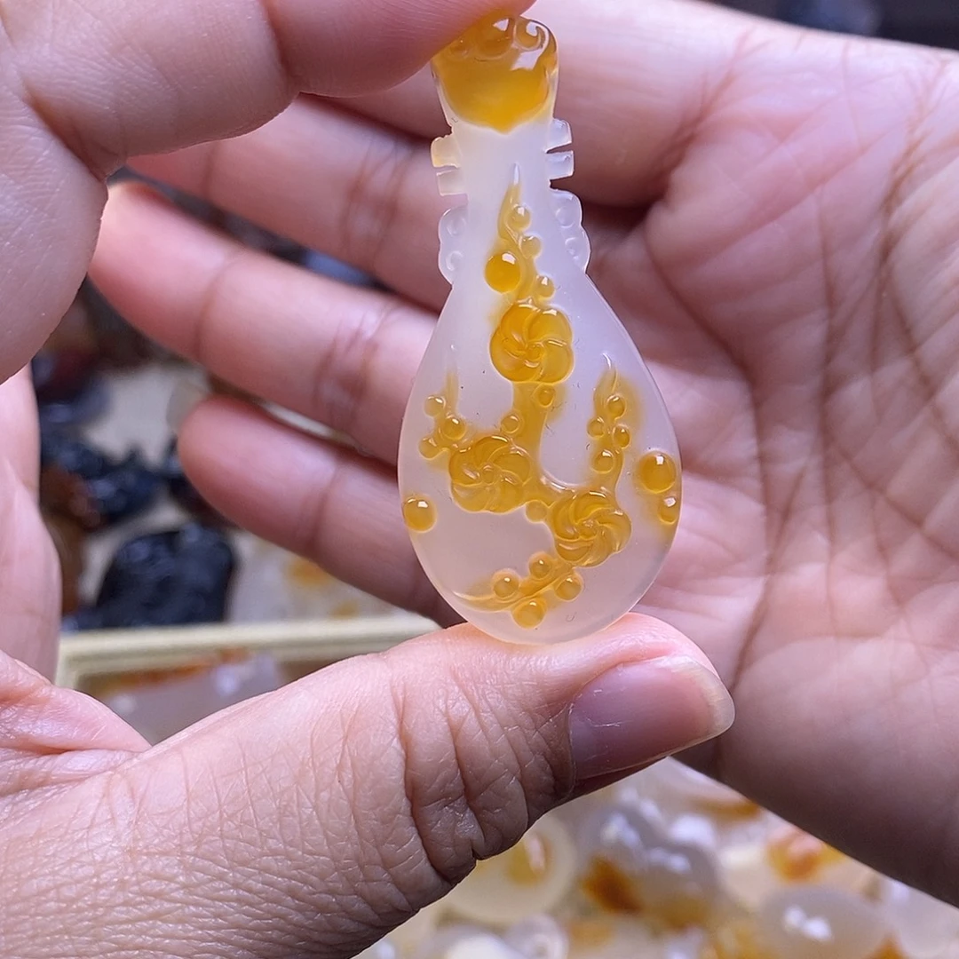 玛瑙/玉髓未镶嵌颈饰