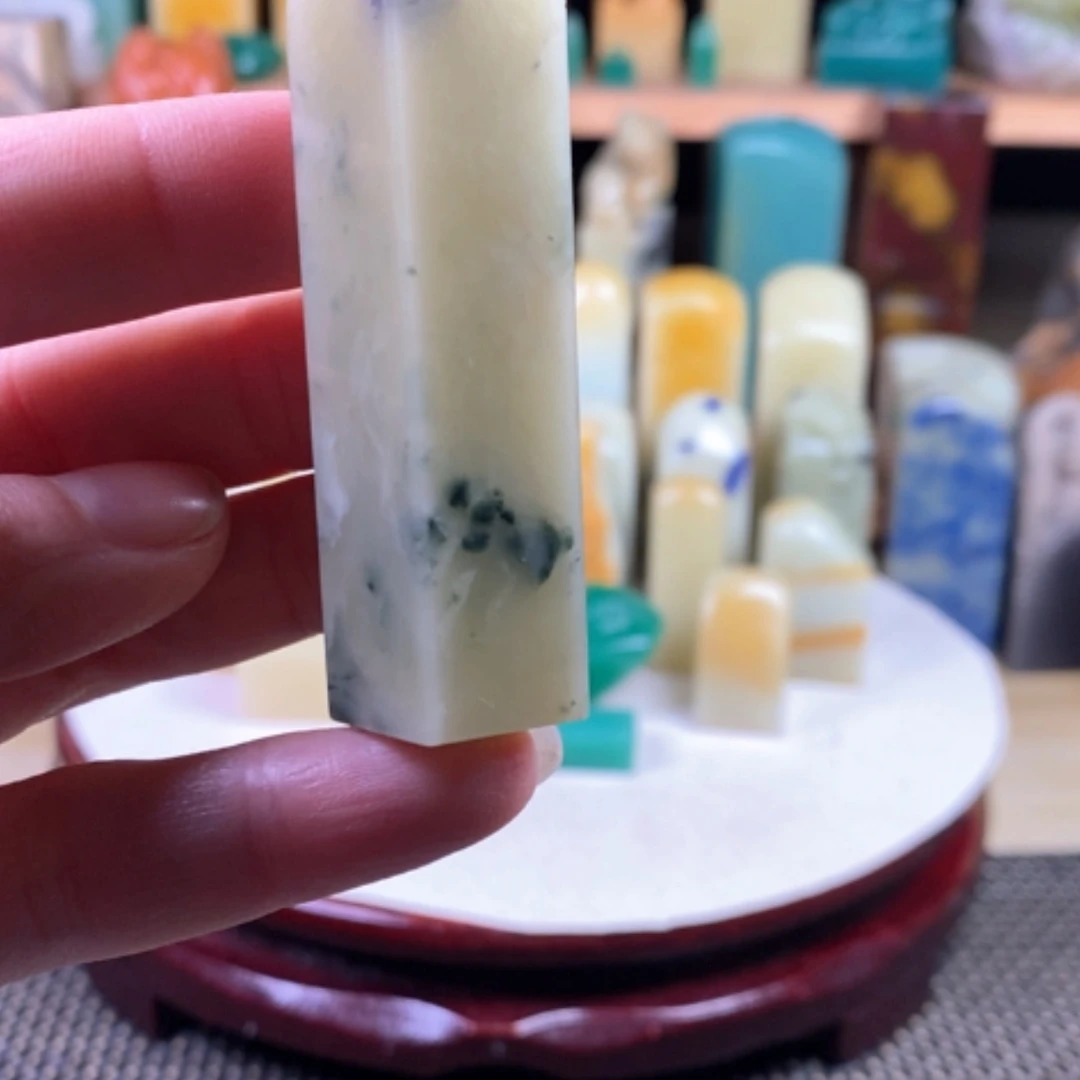 【闪购商品】青田石封门皮蛋绿………….