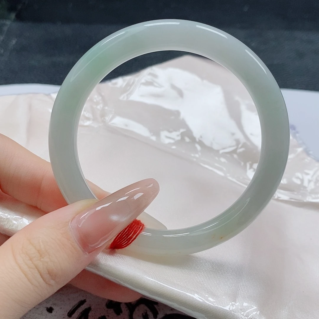 【闪购商品】未镶嵌手镯（圆镯）翡翠418号