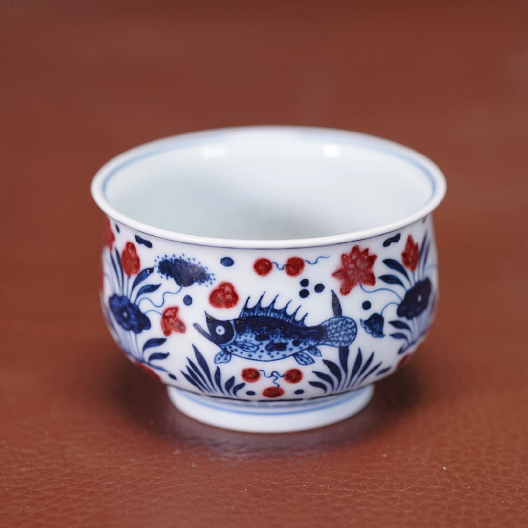 【阳春白雪】-青花釉里红鱼藻纹炉式杯