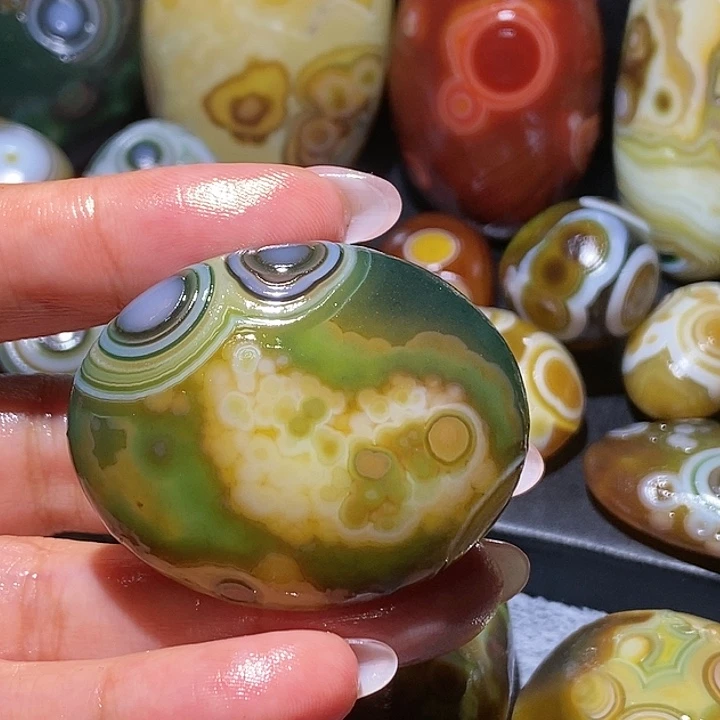 玛瑙/玉髓未镶嵌珠宝奇石88