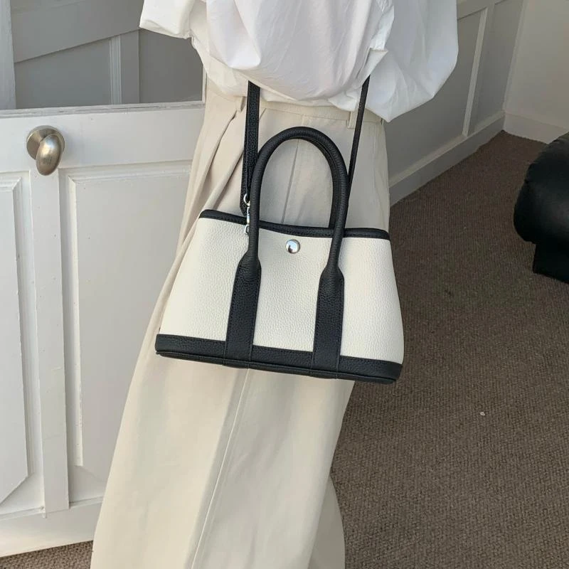 真皮包包女花园包白搭时尚单肩包斜挎包手拎包简约时尚小鸡黄包包