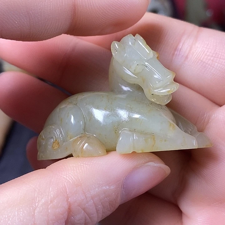 和田玉（糖玉）车挂未镶嵌芥**生