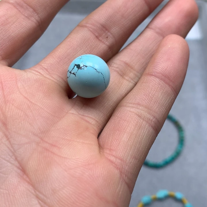 绿松石配饰未镶嵌、****?