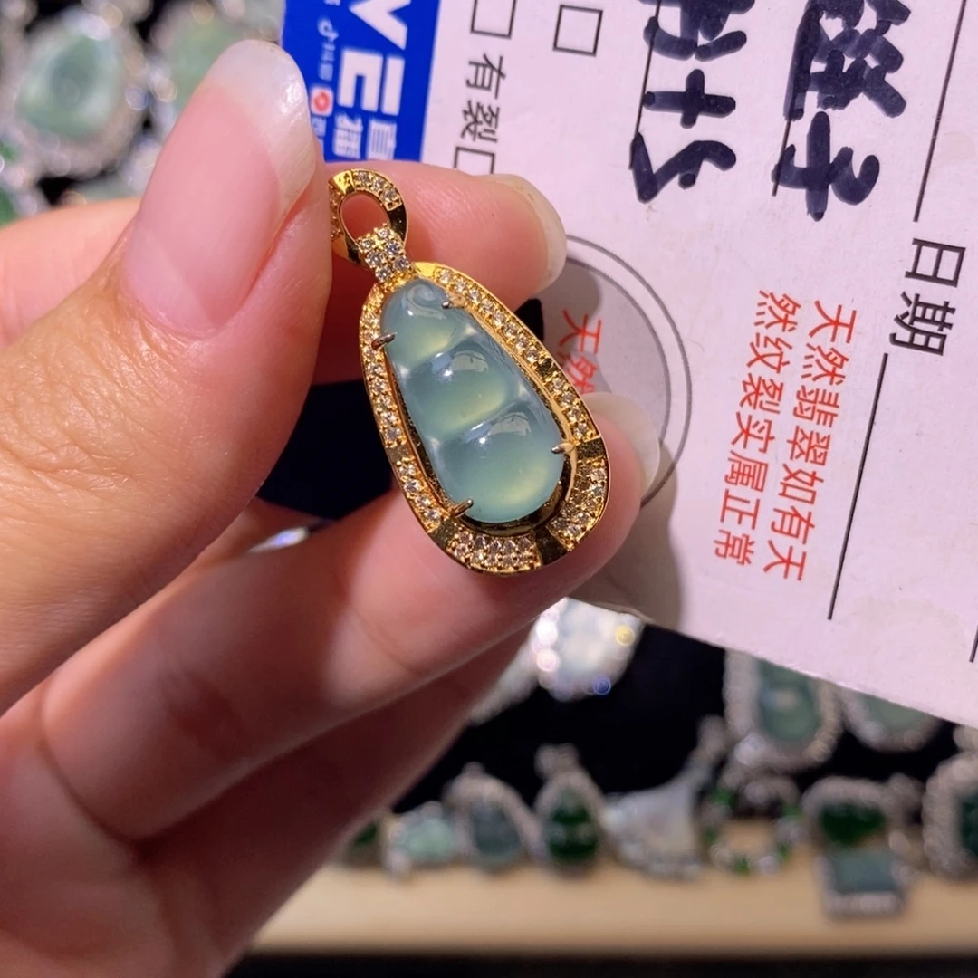 翡翠未镶嵌颈饰天然