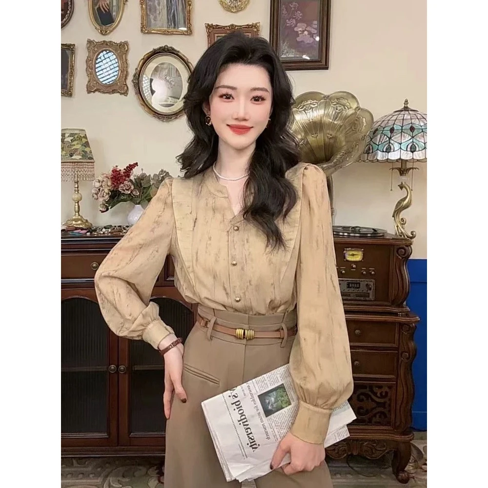 【590】复古高级感V领气质宽松显瘦衬衫女新款爆款衬衣女款上衣