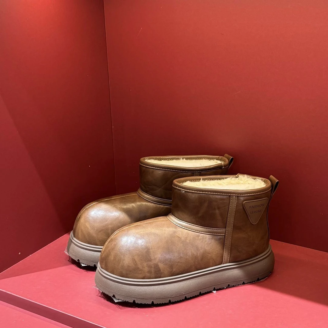 KA777 两种颜色皮面大头可爱靴 加绒