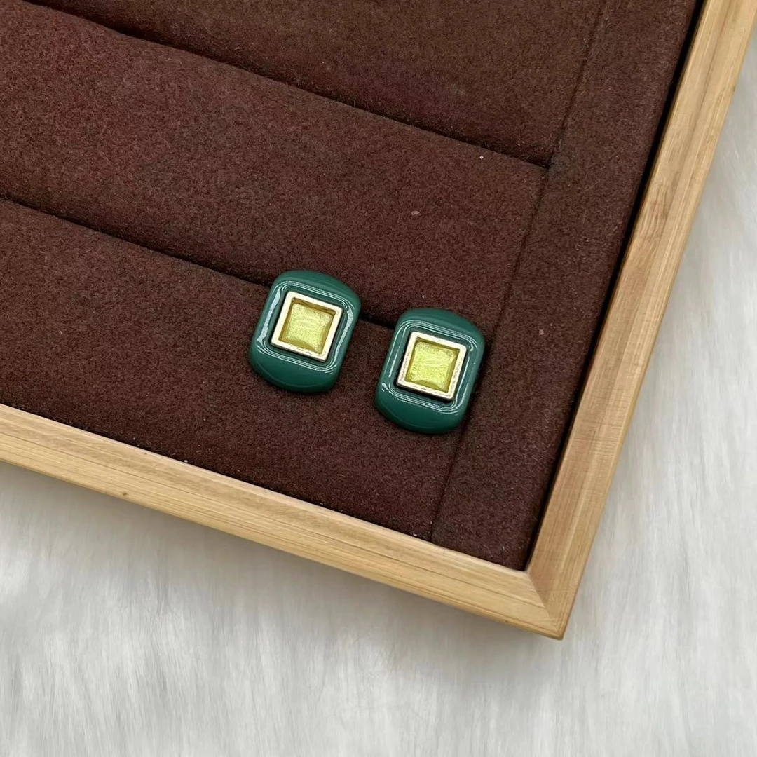 合金树脂耳饰 远远（YY754）绿色小方块